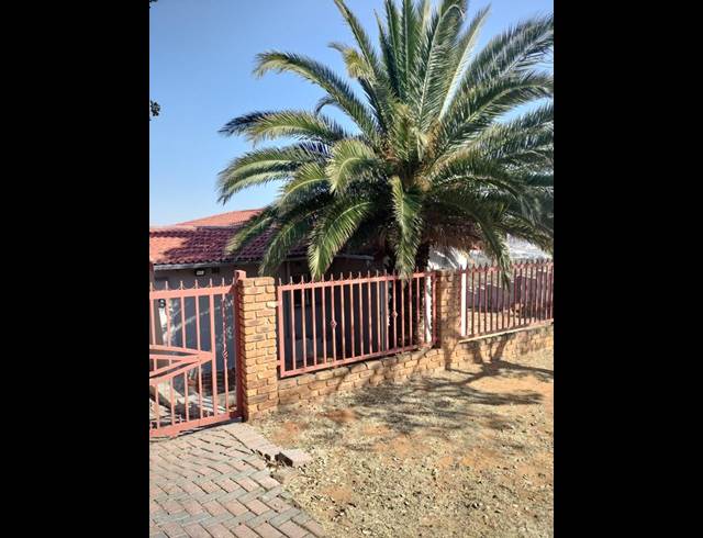 3 BEDROOM HOUSE FOR SALE IN NATURENA